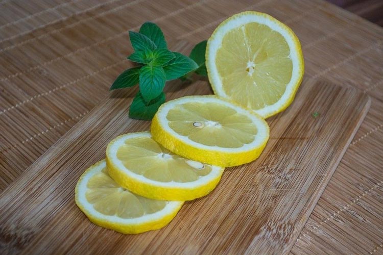 استفاده لیمو ترش برای درمان سنگ کلیه